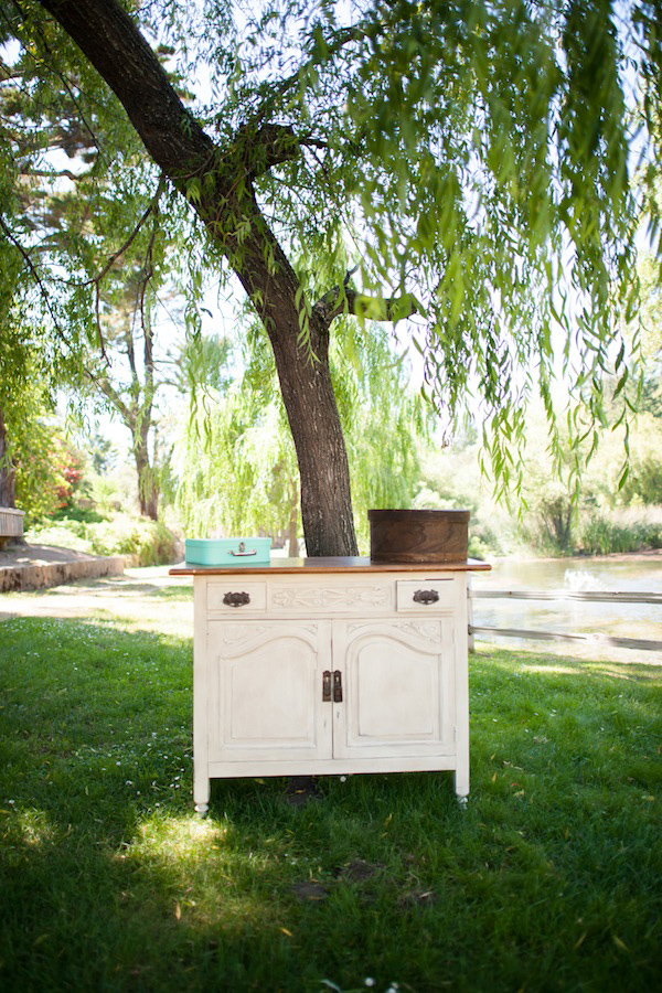 vintage-pastel-wedding-at-radonich-ranch