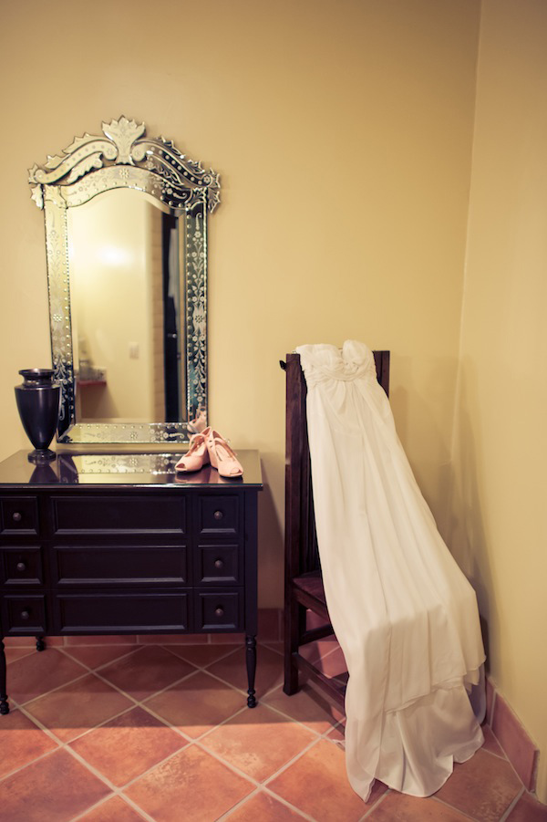 vintage-pastel-wedding-at-radonich-ranch