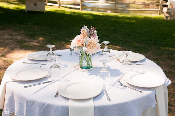 vintage-pastel-wedding-at-radonich-ranch