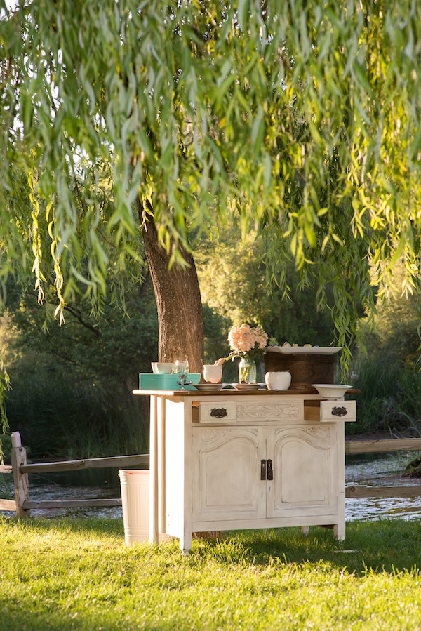 vintage-pastel-wedding-at-radonich-ranch