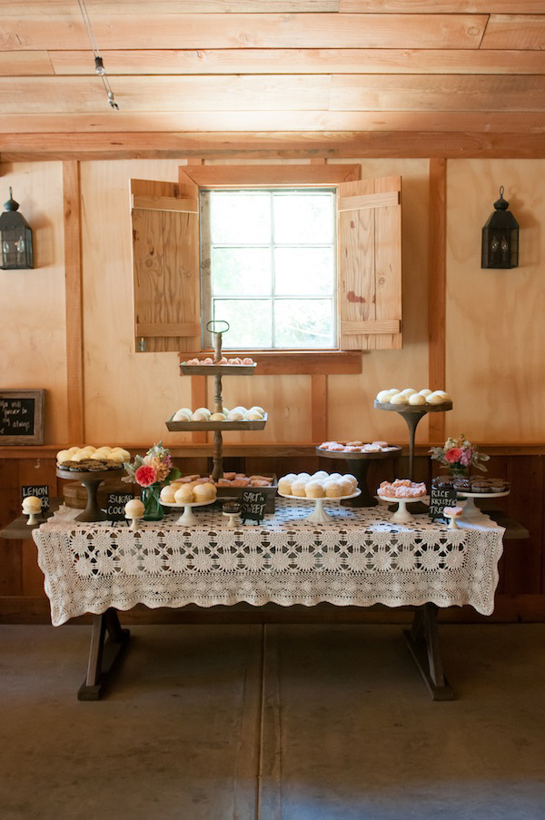 vintage-pastel-wedding-at-radonich-ranch