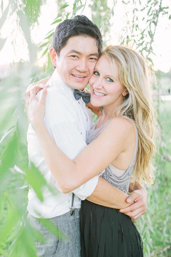 vintage-picnic-engagement-session