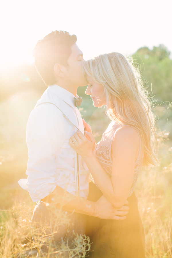 vintage-picnic-engagement-session