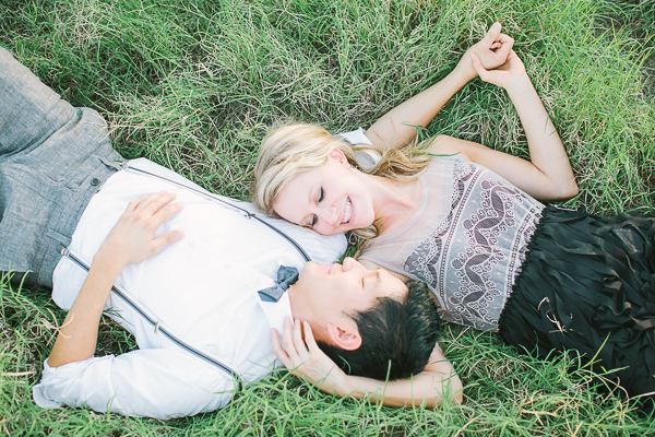 vintage-picnic-engagement-session