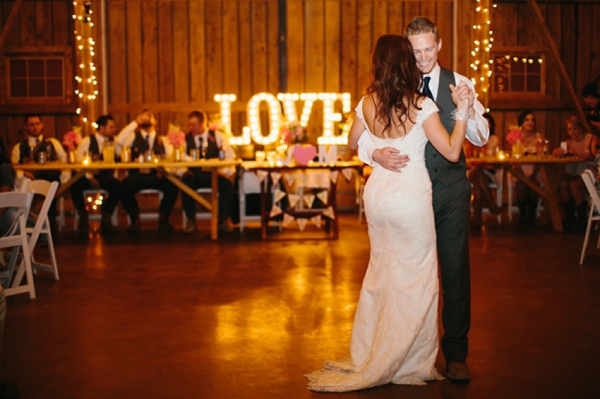 arizona-pink-and-gold-wedding