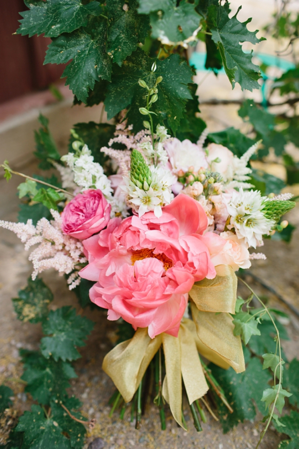 arizona-pink-and-gold-wedding