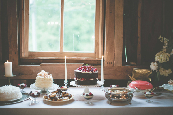 barn-style-tea-party-wedding