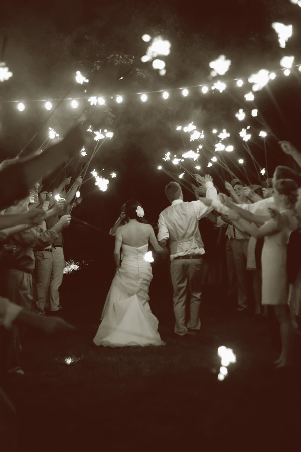 beauteous-backyard-wedding