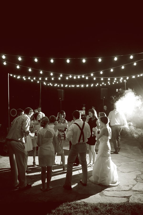 beauteous-backyard-wedding