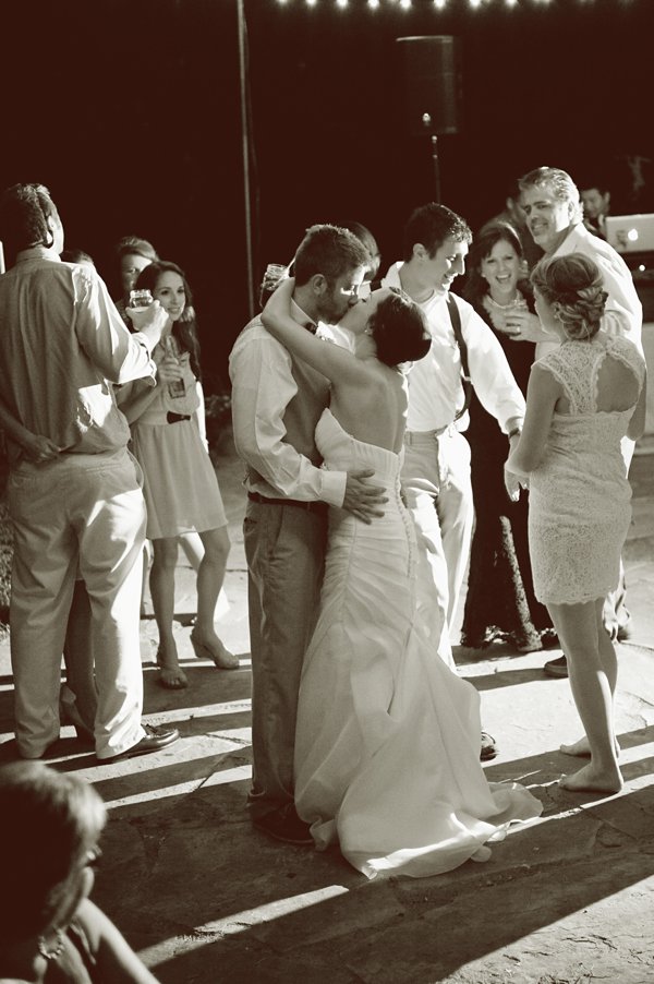 beauteous-backyard-wedding