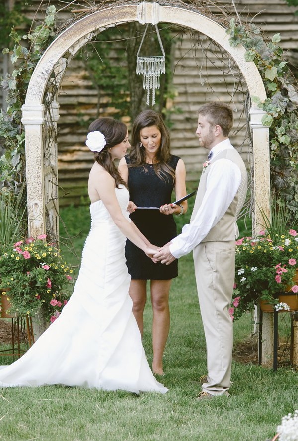 beauteous-backyard-wedding