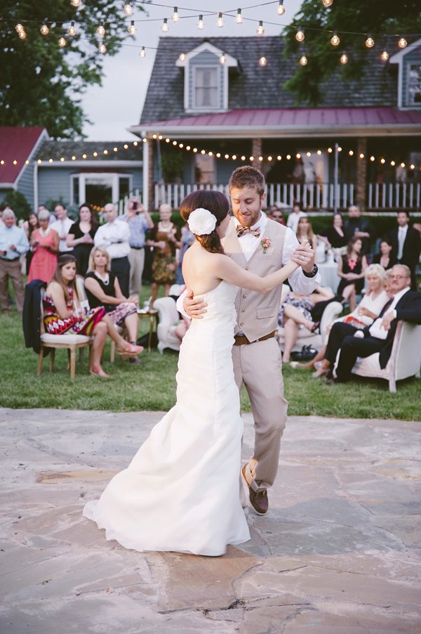 beauteous-backyard-wedding