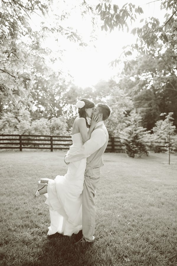 beauteous-backyard-wedding