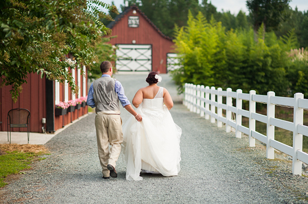 blue-and-green-country-wedding-at