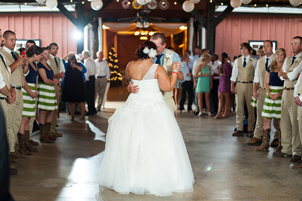 blue-and-green-country-wedding-at