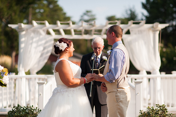 blue-and-green-country-wedding-at