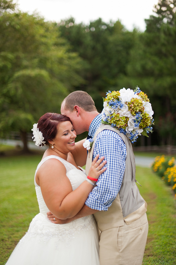 blue-and-green-country-wedding-at