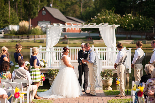 blue-and-green-country-wedding-at