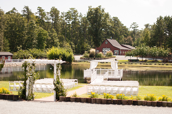 blue-and-green-country-wedding-at