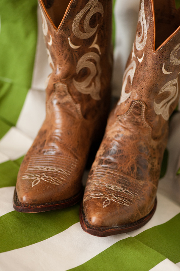 blue-and-green-country-wedding-at