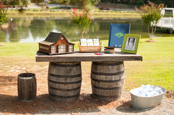 blue-and-green-country-wedding-at