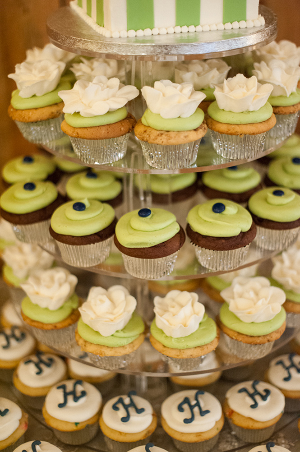 blue-and-green-country-wedding-at