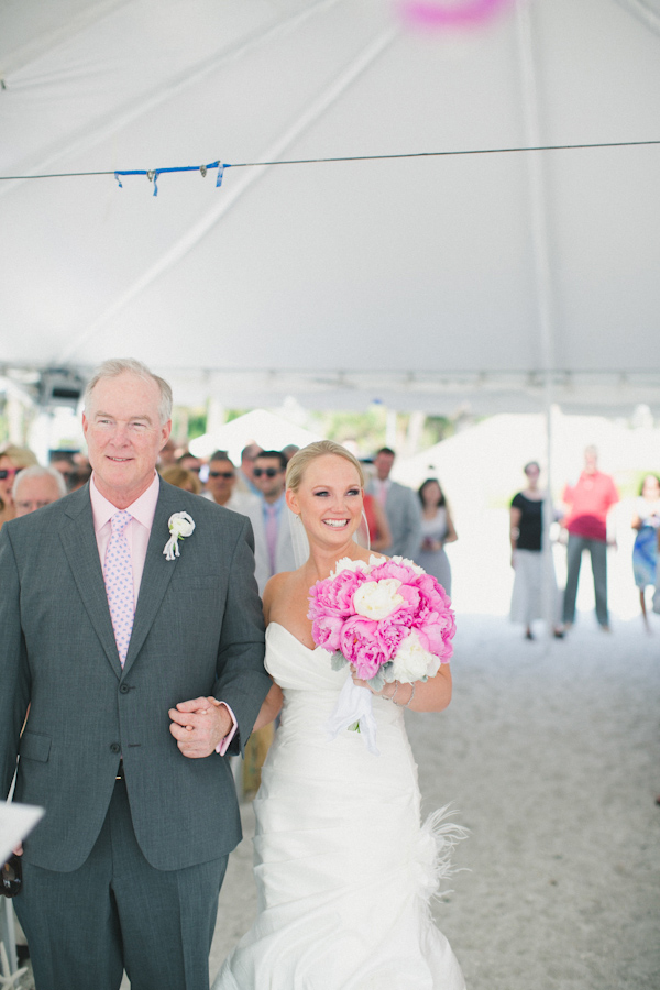 breezy-beach-wedding-in-turquoise-and