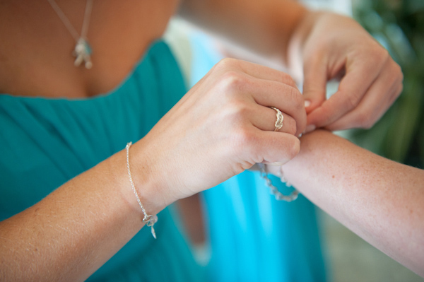 breezy-beach-wedding-in-turquoise-and