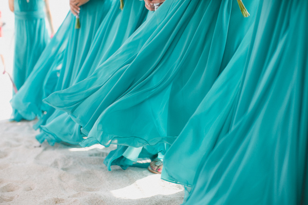 breezy-beach-wedding-in-turquoise-and