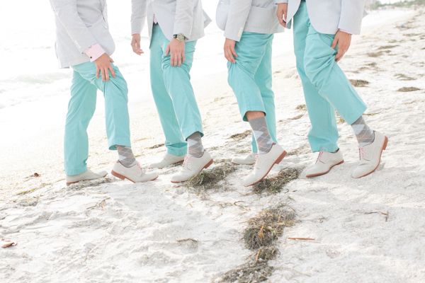breezy-beach-wedding-in-turquoise-and