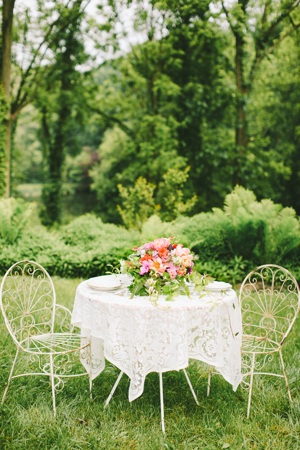 colorful-garden-wedding-ideas