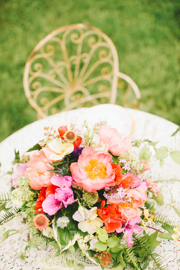 colorful-garden-wedding-ideas