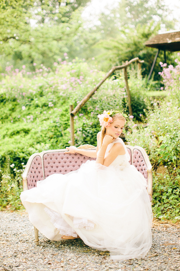 colorful-garden-wedding-ideas
