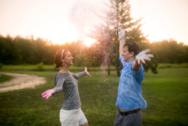 colorful-rainy-day-anniversary-session
