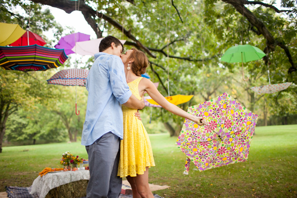 colorful-rainy-day-anniversary-session