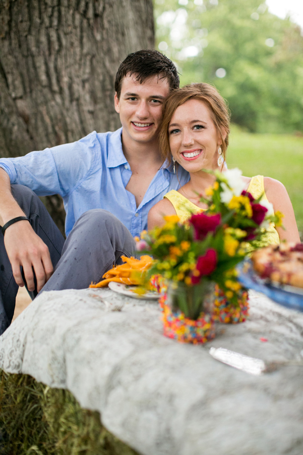 colorful-rainy-day-anniversary-session