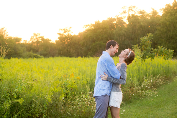 colorful-rainy-day-anniversary-session