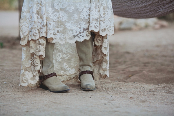 dusty-desert-wedding-at-rimrock-ranch