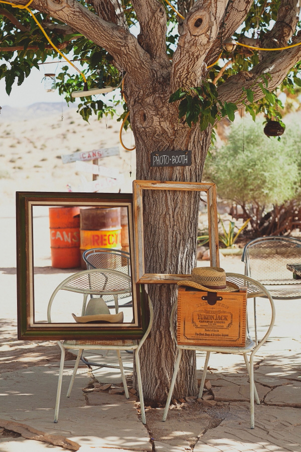 dusty-desert-wedding-at-rimrock-ranch