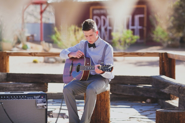 dusty-desert-wedding-at-rimrock-ranch