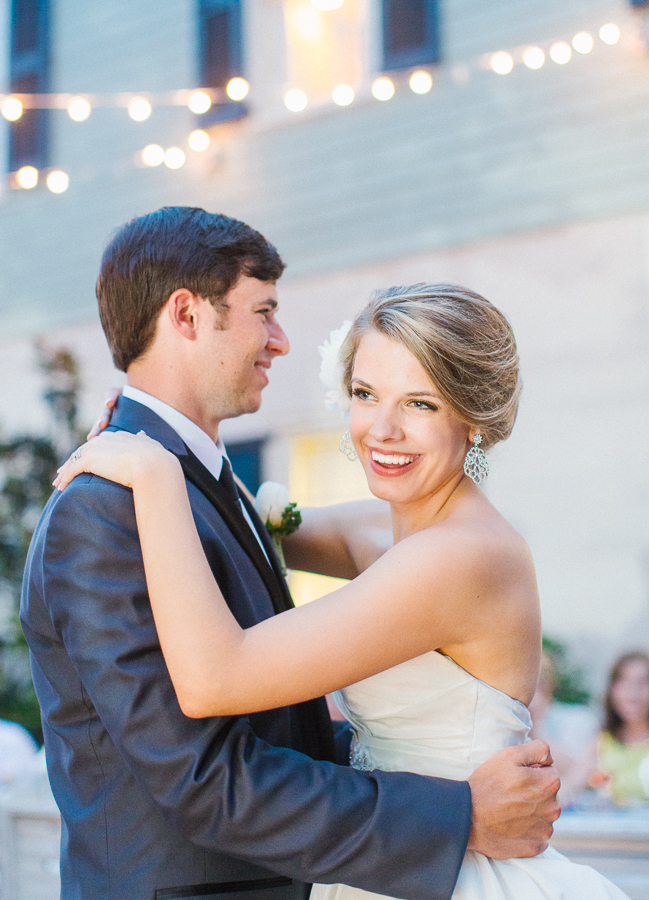 elegant-southern-wedding-at-fort-conde