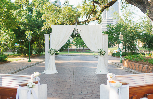 elegant-southern-wedding-at-fort-conde