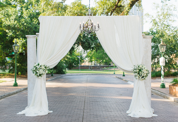 elegant-southern-wedding-at-fort-conde