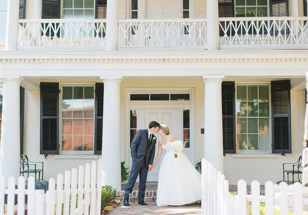 elegant-southern-wedding-at-fort-conde