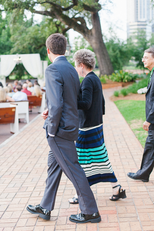 elegant-southern-wedding-at-fort-conde