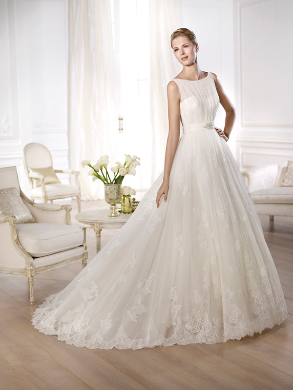 elie-saab-atelier-pronovias-and
