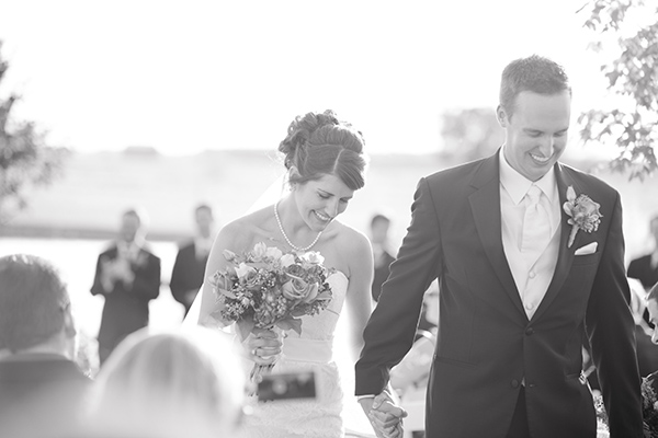 equestrian-wedding-in-purple-and-green