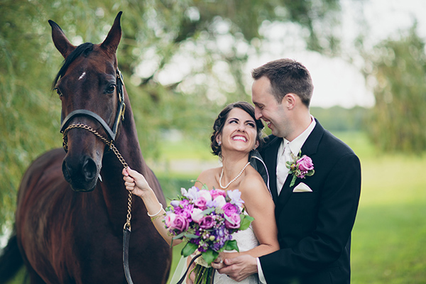 equestrian-wedding-in-purple-and-green