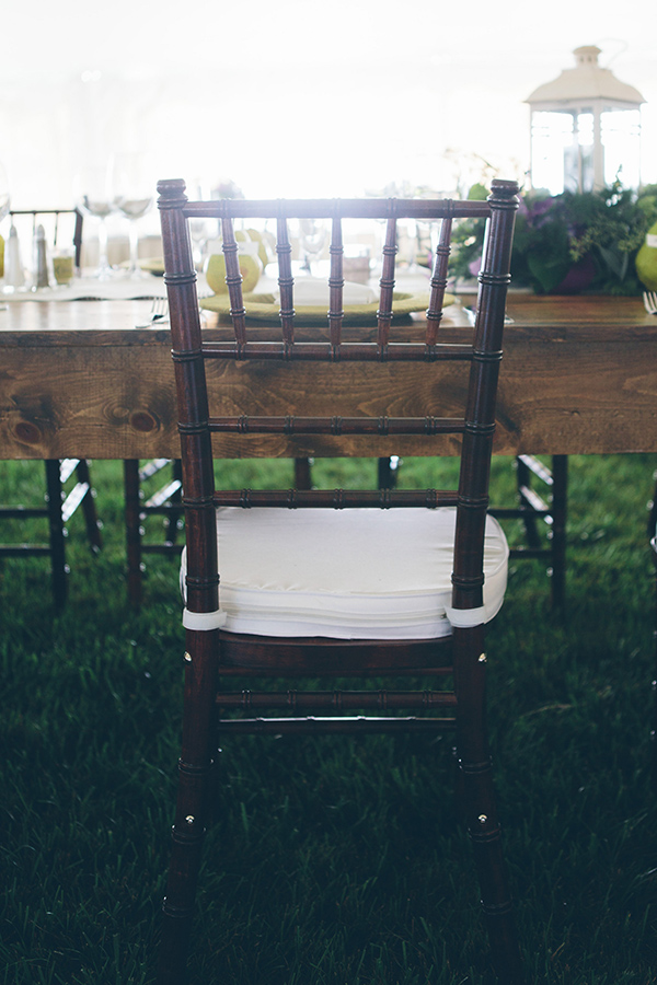 equestrian-wedding-in-purple-and-green