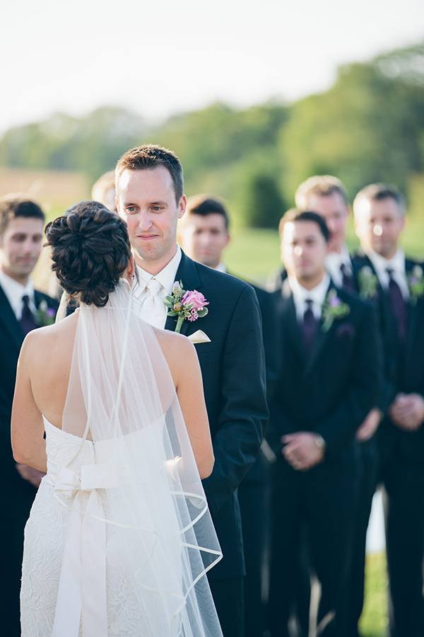 equestrian-wedding-in-purple-and-green